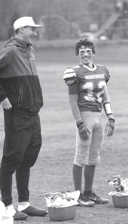 2 Mariner Football Honors Seniors During Pink Out Night